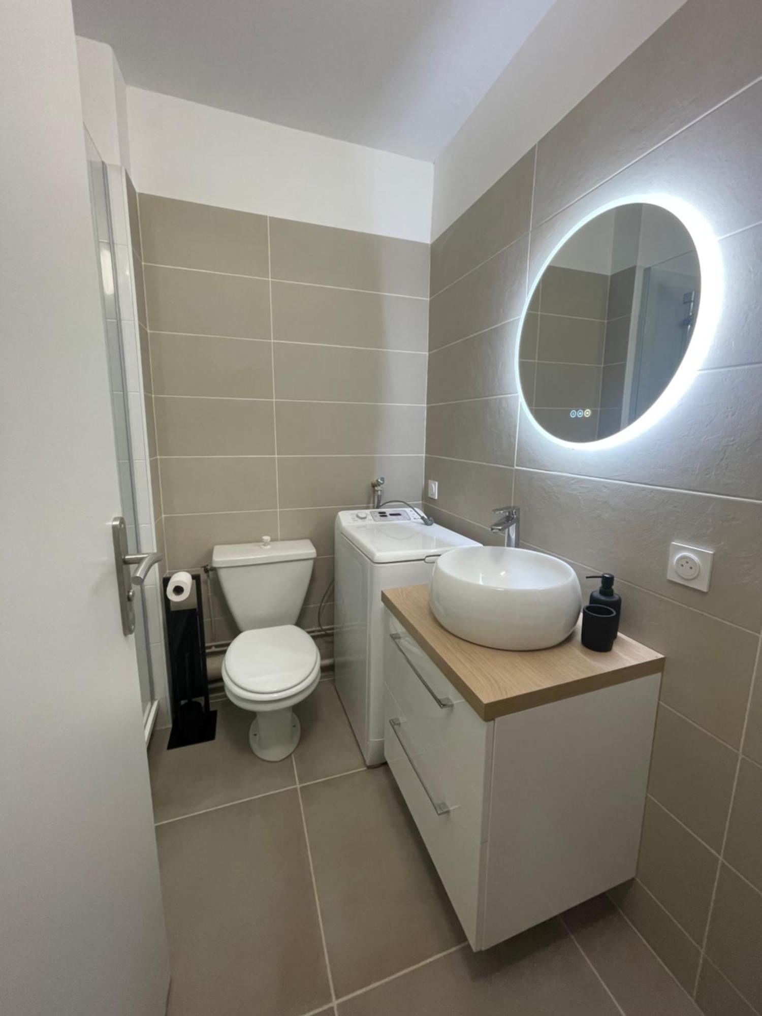 Au Coeur De La Ponetie Apartment Aurillac Ngoại thất bức ảnh